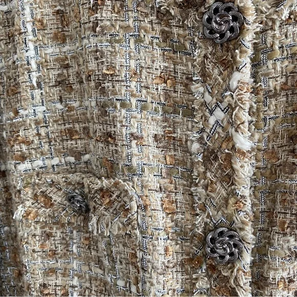 Tweed Chic Wool Jacket - Picture 6 of 9